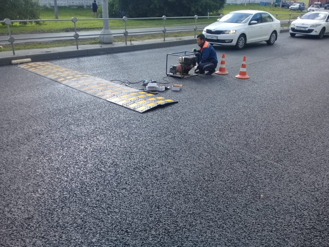 Установка искусственной неровности на дорожное полотно, 3 мкр. пос. Московский